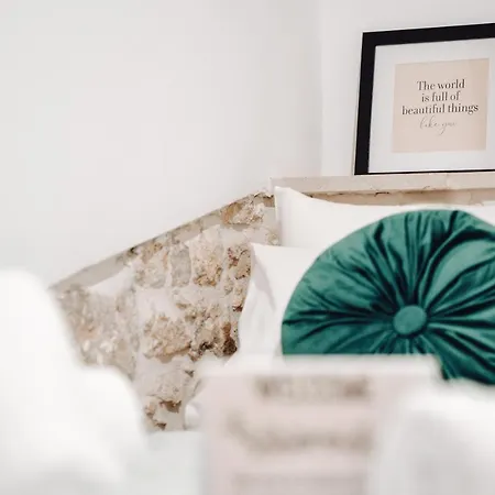 Achilleas Cozy House Semesterbostad