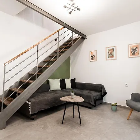 Achilleas Cozy House Semesterbostad *