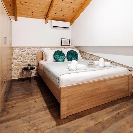 Achilleas Cozy House